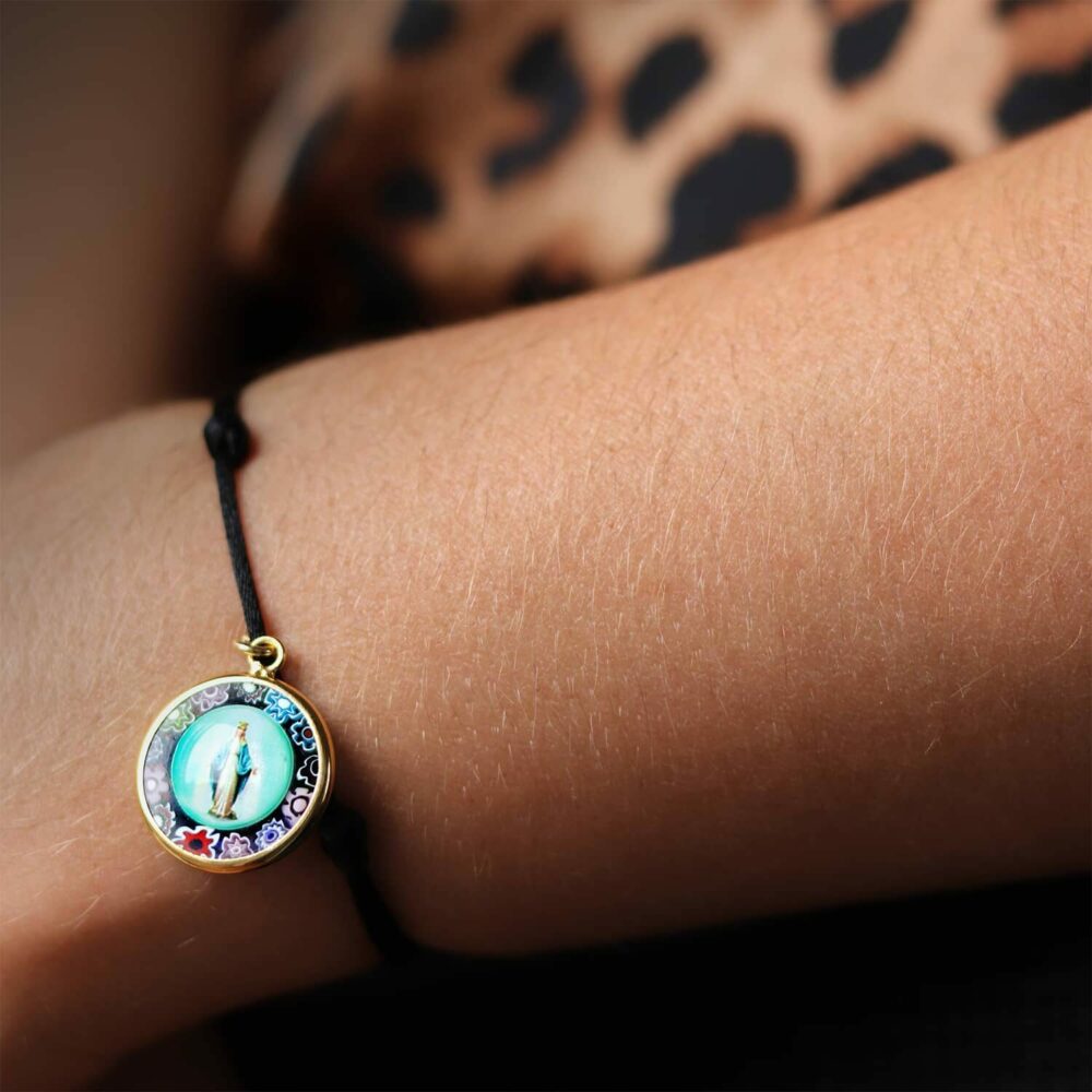 Bracelet médaillon Vierge Marie cordon – Image 2