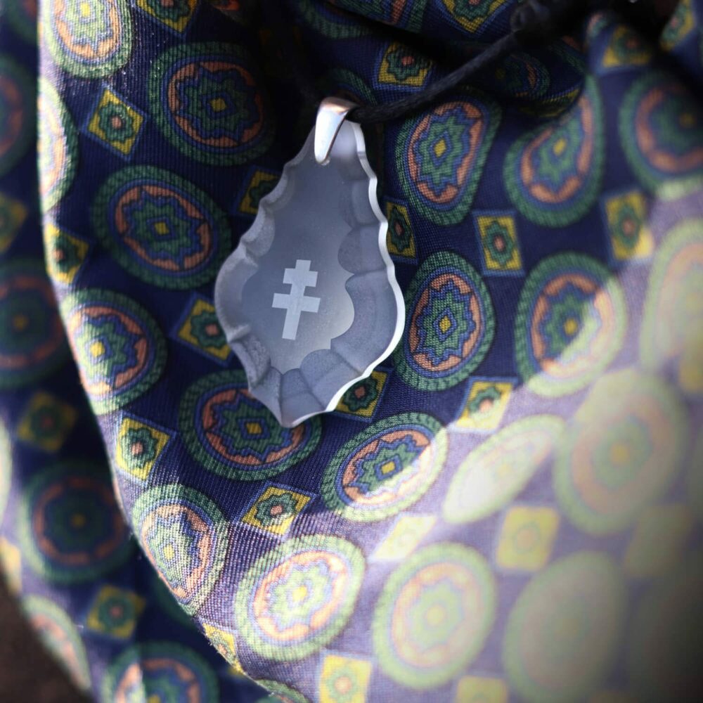 collier-croix-de-lorraine-verre-1
